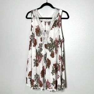 INTIMATELY FREE PEOPLE Lace and Floral V Neck Tunic Top Dress size Small